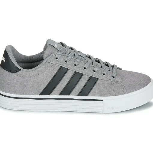 Adidas Sportswear - DAILY 4.0