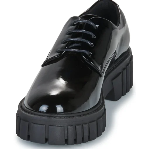 Clarks - PAGE WALK