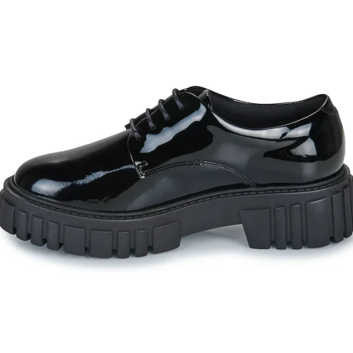 Clarks - PAGE WALK