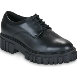 Clarks - PAGE WALK