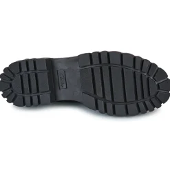 Clarks - PAGE WALK