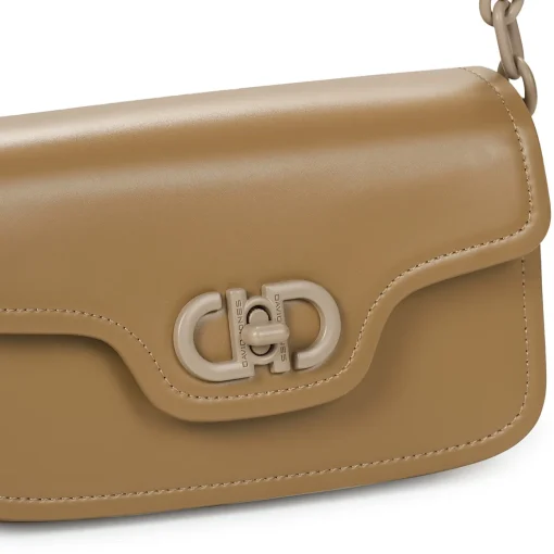 David Jones - CM7403A