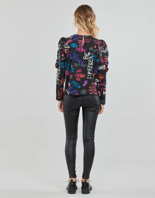 Desigual - GRAPHIC