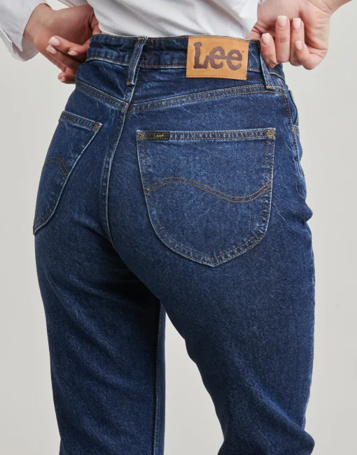 Lee - CAROL
