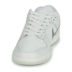 Nike - DUNK LOW