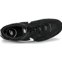 Nike - VENTURE RUNNER SUEDE