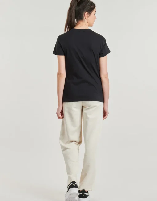 Puma - TEE W MIF BADGE BRODE