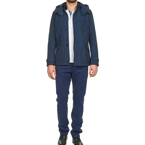 Sisley - ROAMA