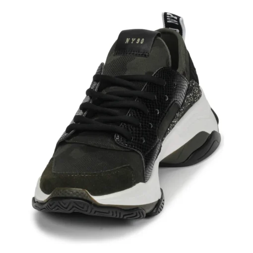 Steve Madden - AJAX