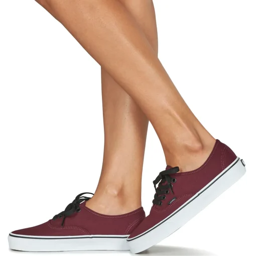 Vans - UA AUTHENTIC